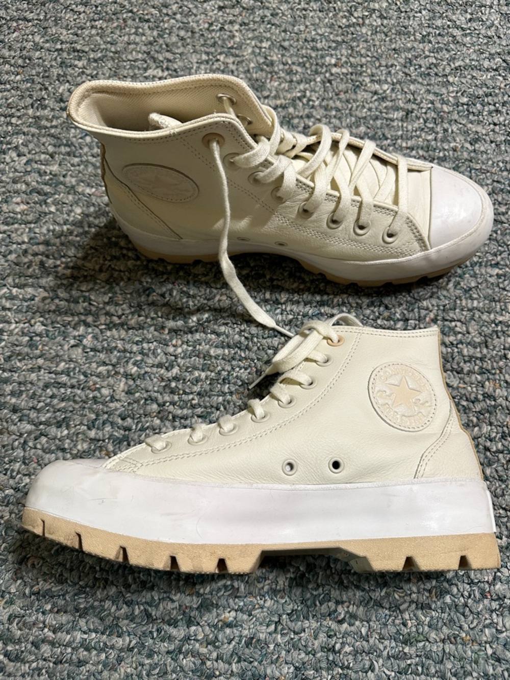 Converse Run Star Hike Platform Leather Sneakers in Off-White and Tan